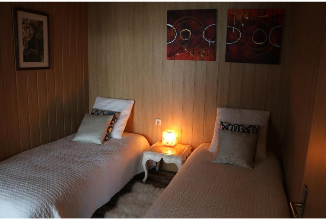 Room Near The Airport Maía Eksteriør billede